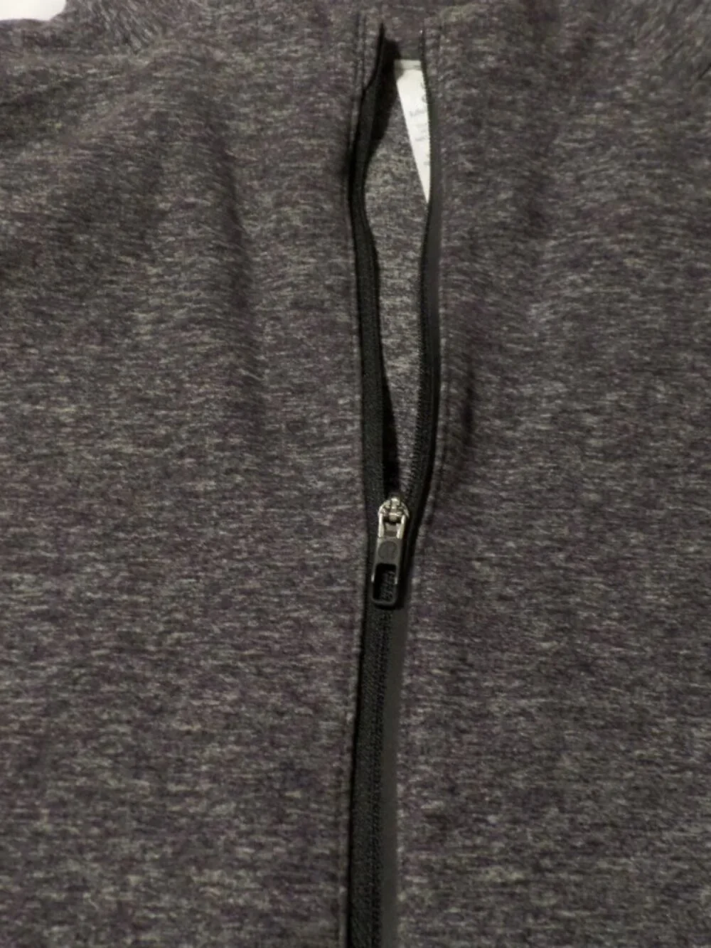 LuLulemon Men’s Gray Quarter-Zip Pullover – Size Large